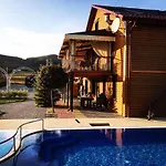 Gorodok 山林小屋 *